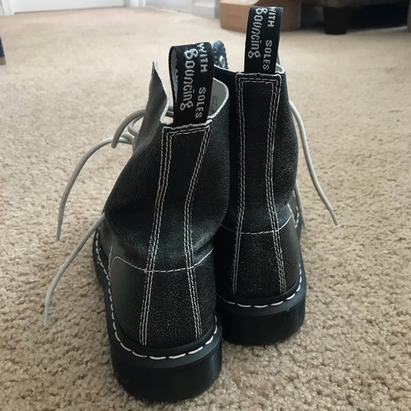 Dr. Martens Original Boots - Picture 3 of 5